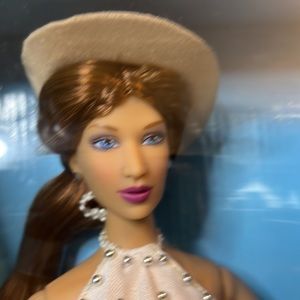 NWOT JAKKS PACIFIC ELLE TREND WATCH COLLECTOR SERIES FASHION DOLL